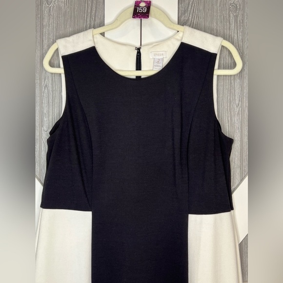 159. Chico's Sz 2 Black White Colorblock Poly Spandex Della Dress - Picture 2 of 6